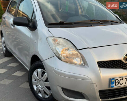 Серый Тойота Ярис, объемом двигателя 1 л и пробегом 230 тыс. км за 2999 $, фото 12 на Automoto.ua