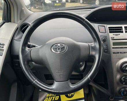 Серый Тойота Ярис, объемом двигателя 1 л и пробегом 230 тыс. км за 3450 $, фото 17 на Automoto.ua