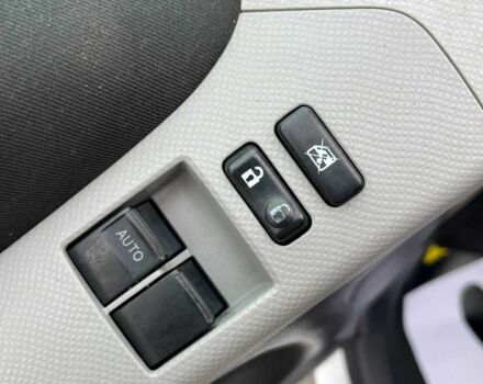 Серый Тойота Ярис, объемом двигателя 1 л и пробегом 230 тыс. км за 3450 $, фото 15 на Automoto.ua