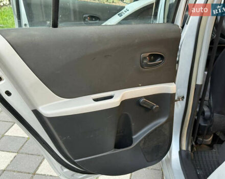 Серый Тойота Ярис, объемом двигателя 1 л и пробегом 230 тыс. км за 2999 $, фото 79 на Automoto.ua