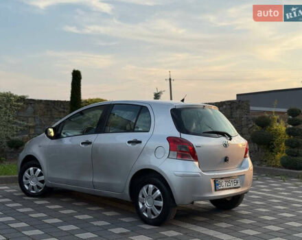 Серый Тойота Ярис, объемом двигателя 1 л и пробегом 230 тыс. км за 2999 $, фото 41 на Automoto.ua
