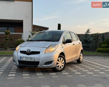 Серый Тойота Ярис, объемом двигателя 1 л и пробегом 230 тыс. км за 2999 $, фото 20 на Automoto.ua