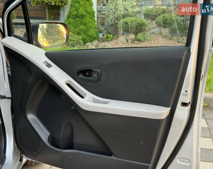 Серый Тойота Ярис, объемом двигателя 1 л и пробегом 230 тыс. км за 2999 $, фото 73 на Automoto.ua