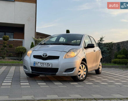 Серый Тойота Ярис, объемом двигателя 1 л и пробегом 230 тыс. км за 2999 $, фото 22 на Automoto.ua