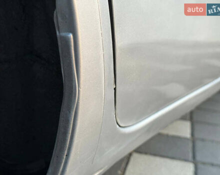 Серый Тойота Ярис, объемом двигателя 1 л и пробегом 230 тыс. км за 2999 $, фото 51 на Automoto.ua