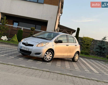 Серый Тойота Ярис, объемом двигателя 1 л и пробегом 230 тыс. км за 2999 $, фото 26 на Automoto.ua