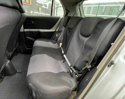 Серый Тойота Ярис, объемом двигателя 1 л и пробегом 230 тыс. км за 3450 $, фото 18 на Automoto.ua