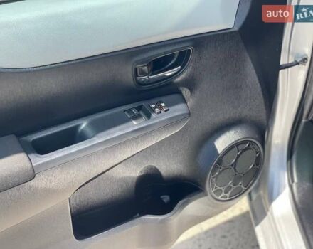 Серый Тойота Ярис, объемом двигателя 1.5 л и пробегом 175 тыс. км за 10650 $, фото 4 на Automoto.ua