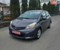 Сірий Тойота Яріс, об'ємом двигуна 1 л та пробігом 134 тис. км за 8400 $, фото 1 на Automoto.ua