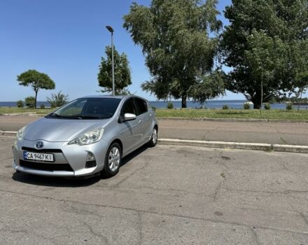 Серый Тойота Ярис, объемом двигателя 1.5 л и пробегом 166 тыс. км за 9700 $, фото 3 на Automoto.ua