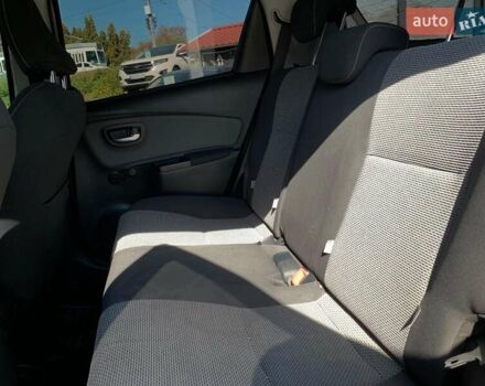 Серый Тойота Ярис, объемом двигателя 1.5 л и пробегом 221 тыс. км за 11390 $, фото 26 на Automoto.ua