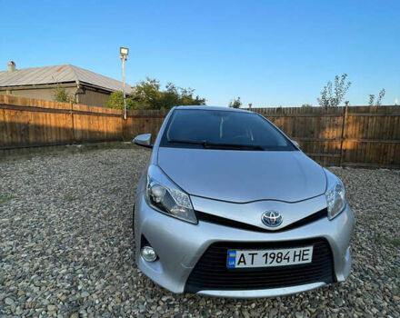 Серый Тойота Ярис, объемом двигателя 1.5 л и пробегом 140 тыс. км за 11000 $, фото 1 на Automoto.ua