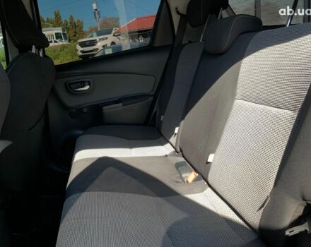 Сірий Тойота Яріс, об'ємом двигуна 1.5 л та пробігом 221 тис. км за 11340 $, фото 27 на Automoto.ua