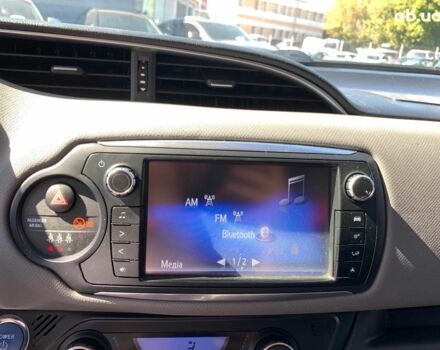 Сірий Тойота Яріс, об'ємом двигуна 1.5 л та пробігом 221 тис. км за 11340 $, фото 31 на Automoto.ua