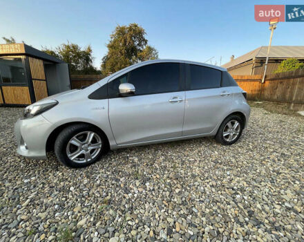 Серый Тойота Ярис, объемом двигателя 1.5 л и пробегом 140 тыс. км за 11000 $, фото 5 на Automoto.ua