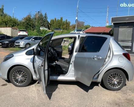 Сірий Тойота Яріс, об'ємом двигуна 1.5 л та пробігом 221 тис. км за 11340 $, фото 16 на Automoto.ua