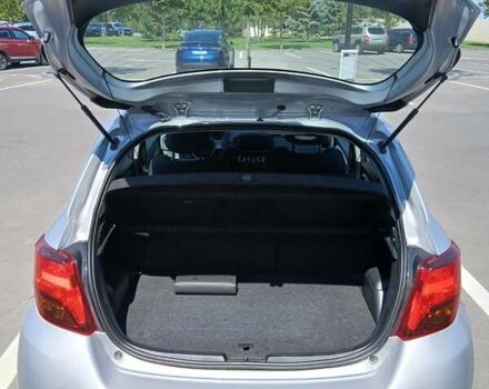 Серый Тойота Ярис, объемом двигателя 1.3 л и пробегом 32 тыс. км за 11700 $, фото 6 на Automoto.ua