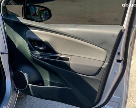 Сірий Тойота Яріс, об'ємом двигуна 1.5 л та пробігом 221 тис. км за 11340 $, фото 23 на Automoto.ua