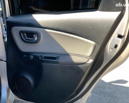 Сірий Тойота Яріс, об'ємом двигуна 1.5 л та пробігом 221 тис. км за 11340 $, фото 22 на Automoto.ua