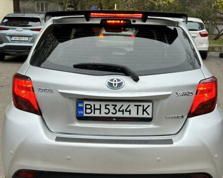 Серый Тойота Ярис, объемом двигателя 1.5 л и пробегом 140 тыс. км за 11500 $, фото 4 на Automoto.ua