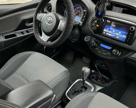 Серый Тойота Ярис, объемом двигателя 1.5 л и пробегом 140 тыс. км за 11500 $, фото 15 на Automoto.ua