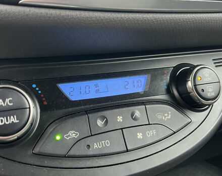 Серый Тойота Ярис, объемом двигателя 1.5 л и пробегом 140 тыс. км за 11500 $, фото 19 на Automoto.ua