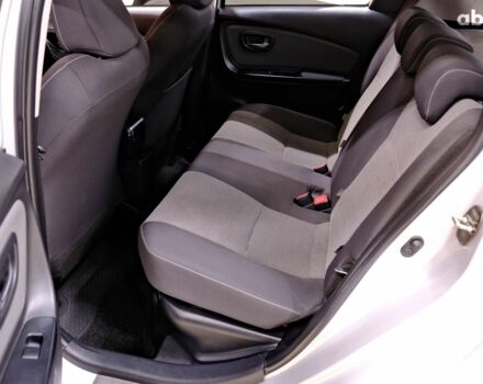 Серый Тойота Ярис, объемом двигателя 1.5 л и пробегом 148 тыс. км за 11900 $, фото 7 на Automoto.ua