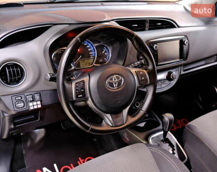 Сірий Тойота Яріс, об'ємом двигуна 1.5 л та пробігом 148 тис. км за 11900 $, фото 28 на Automoto.ua