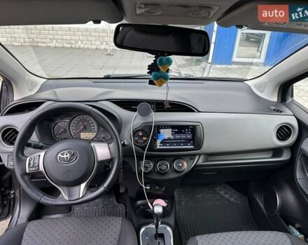 Серый Тойота Ярис, объемом двигателя 1.33 л и пробегом 166 тыс. км за 10500 $, фото 24 на Automoto.ua