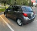Серый Тойота Ярис, объемом двигателя 1.5 л и пробегом 223 тыс. км за 10700 $, фото 6 на Automoto.ua