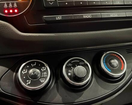 Тойота Яріс 2016 у Львові на Automoto.ua Сірий Тойота Яріс, об'ємом двигуна 1 л та пробігом 247 тис. км за 8000 $, фото 14 на Automoto.ua