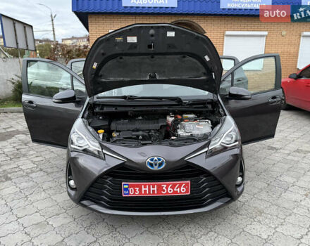 Сірий Тойота Яріс, об'ємом двигуна 1.5 л та пробігом 100 тис. км за 14999 $, фото 64 на Automoto.ua