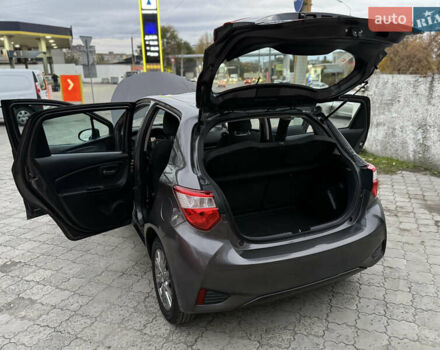 Сірий Тойота Яріс, об'ємом двигуна 1.5 л та пробігом 100 тис. км за 14999 $, фото 74 на Automoto.ua