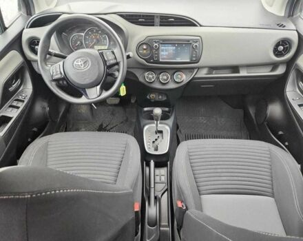 Серый Тойота Ярис, объемом двигателя 0 л и пробегом 36 тыс. км за 2500 $, фото 7 на Automoto.ua