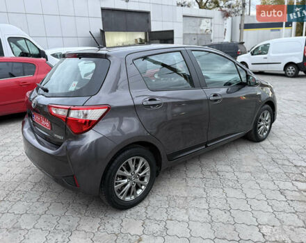 Сірий Тойота Яріс, об'ємом двигуна 1.5 л та пробігом 100 тис. км за 14999 $, фото 15 на Automoto.ua