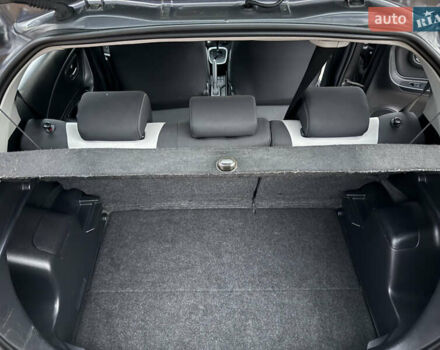 Сірий Тойота Яріс, об'ємом двигуна 1.5 л та пробігом 100 тис. км за 14999 $, фото 45 на Automoto.ua