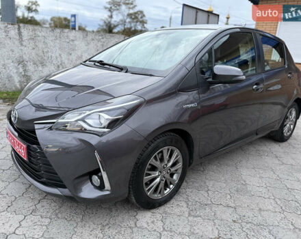 Сірий Тойота Яріс, об'ємом двигуна 1.5 л та пробігом 100 тис. км за 14999 $, фото 1 на Automoto.ua