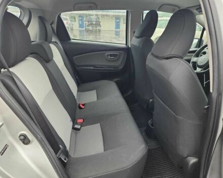 Серый Тойота Ярис, объемом двигателя 0 л и пробегом 36 тыс. км за 2500 $, фото 9 на Automoto.ua