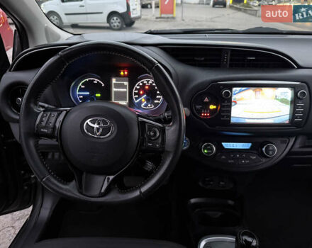 Сірий Тойота Яріс, об'ємом двигуна 1.5 л та пробігом 100 тис. км за 14999 $, фото 58 на Automoto.ua
