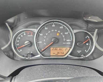Серый Тойота Ярис, объемом двигателя 0 л и пробегом 36 тыс. км за 2500 $, фото 8 на Automoto.ua