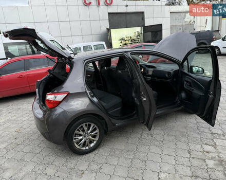 Сірий Тойота Яріс, об'ємом двигуна 1.5 л та пробігом 100 тис. км за 14999 $, фото 70 на Automoto.ua