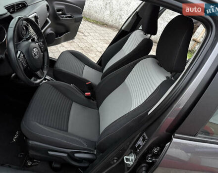 Сірий Тойота Яріс, об'ємом двигуна 1.5 л та пробігом 100 тис. км за 14999 $, фото 52 на Automoto.ua