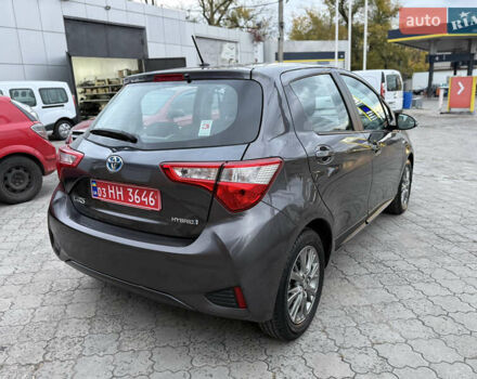 Сірий Тойота Яріс, об'ємом двигуна 1.5 л та пробігом 100 тис. км за 14999 $, фото 18 на Automoto.ua