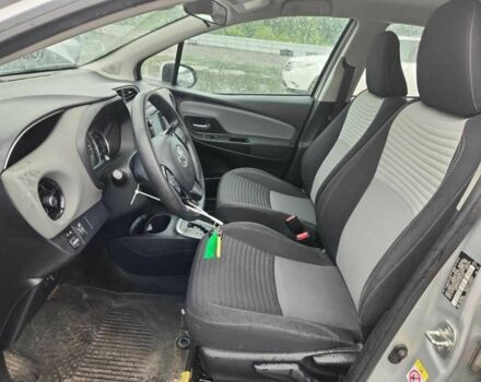 Серый Тойота Ярис, объемом двигателя 0 л и пробегом 36 тыс. км за 2500 $, фото 6 на Automoto.ua