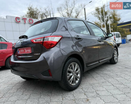 Сірий Тойота Яріс, об'ємом двигуна 1.5 л та пробігом 100 тис. км за 14999 $, фото 17 на Automoto.ua