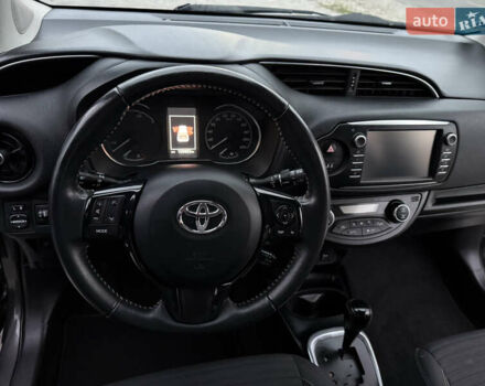 Сірий Тойота Яріс, об'ємом двигуна 1.5 л та пробігом 100 тис. км за 14999 $, фото 50 на Automoto.ua