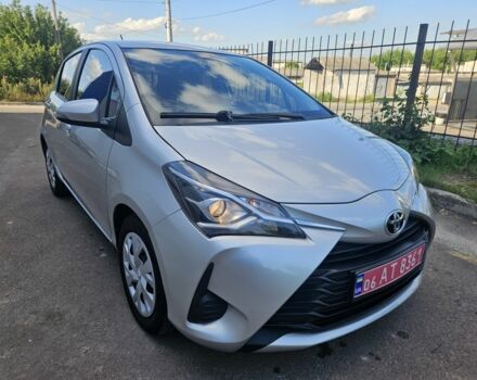 Сірий Тойота Яріс, об'ємом двигуна 1 л та пробігом 207 тис. км за 9950 $, фото 1 на Automoto.ua