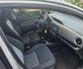 Сірий Тойота Яріс, об'ємом двигуна 1 л та пробігом 207 тис. км за 9950 $, фото 2 на Automoto.ua