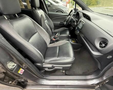 Серый Тойота Ярис, объемом двигателя 1 л и пробегом 43 тыс. км за 5600 $, фото 7 на Automoto.ua