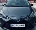 Сірий Тойота Яріс, об'ємом двигуна 1.5 л та пробігом 95 тис. км за 15800 $, фото 1 на Automoto.ua